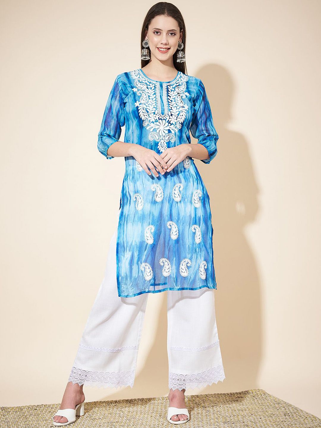 Printed Round Neck Thread Work Georgette Kurta