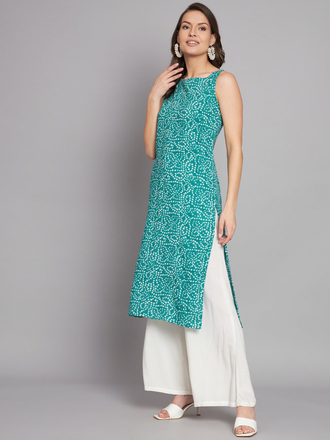 Abstract Printed Boat Neck Sleeveless Straight Kurta