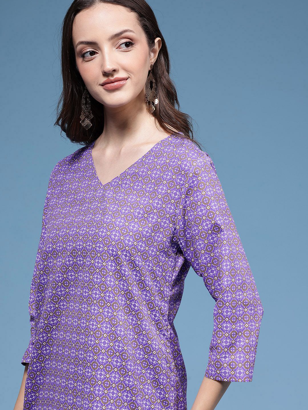 Floral Printed V-Neck Straight Kurta