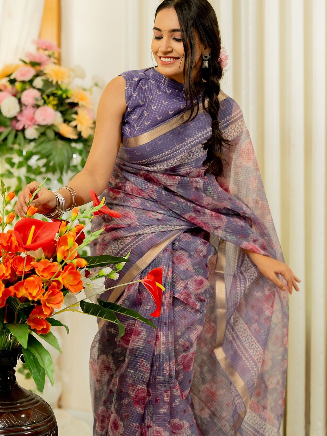 Dhimhi Women's Floral Saree