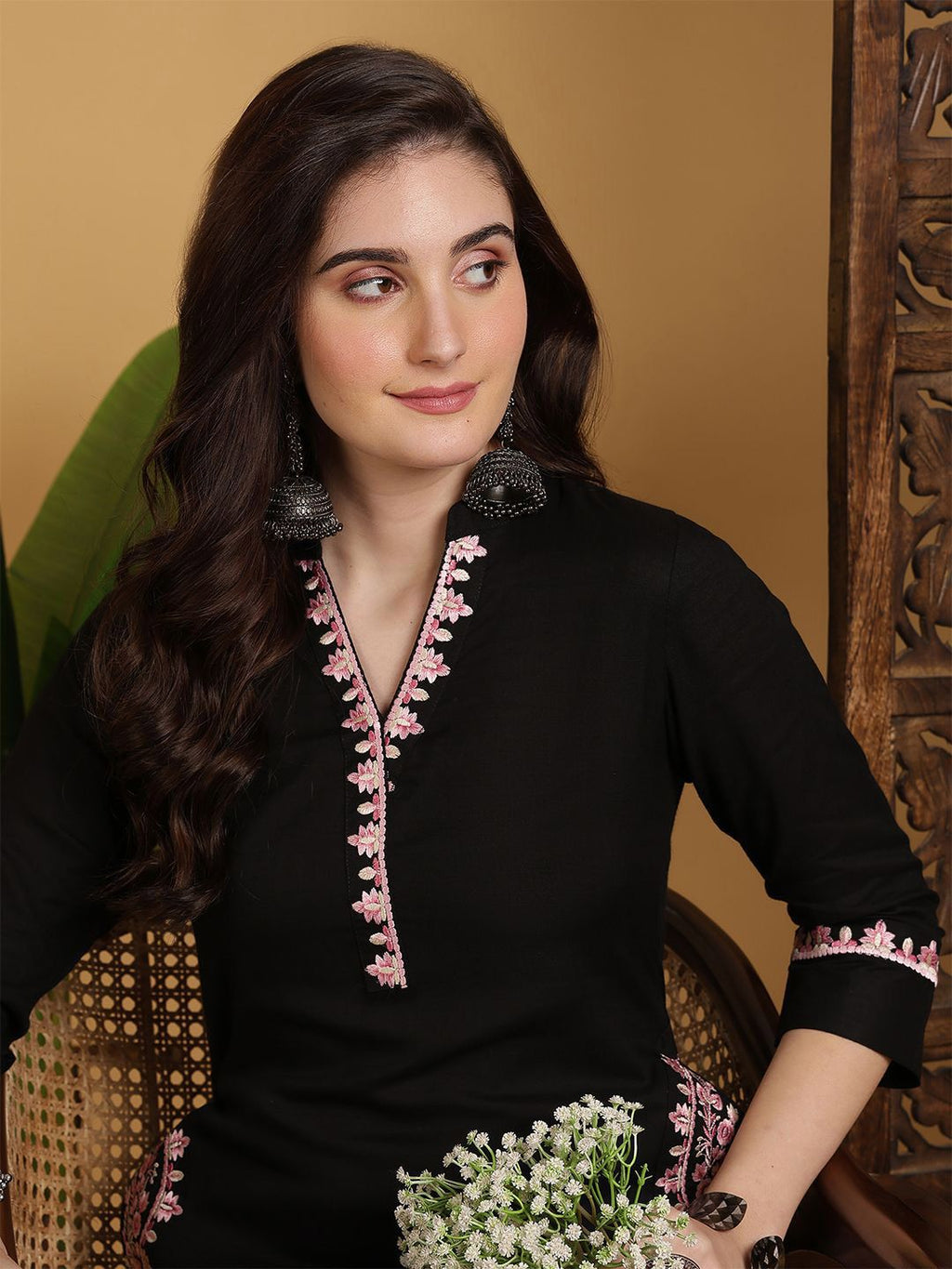 Embroidered Calf Length V-Neck Three-Quarter Sleeve Straight Kurta
