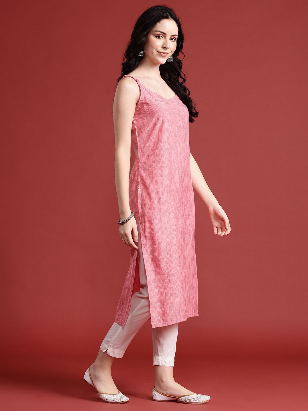 Sleeveless Kurta