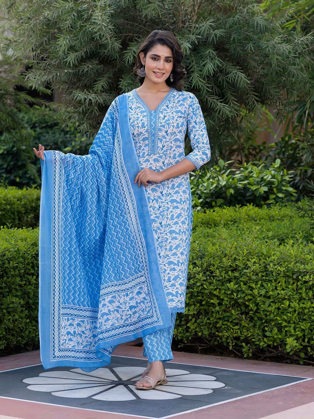 Dhimhi Women's Floral Printed Regular Pure Cotton Kurta with Trousers & With Dupatta