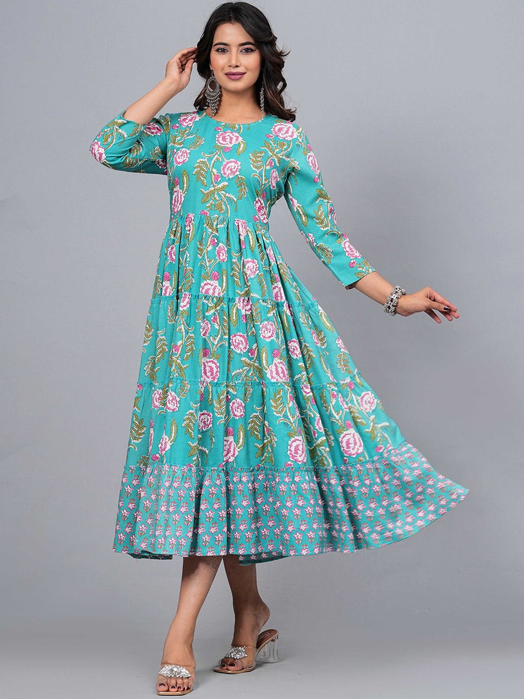 Floral Printed Tiered Three-Quarter Sleeves Flared Anarkali Kurta