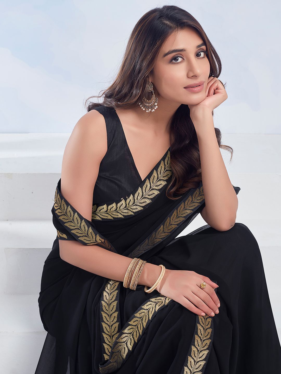 Dhimhi Women's Woven Design Pure Georgette Saree