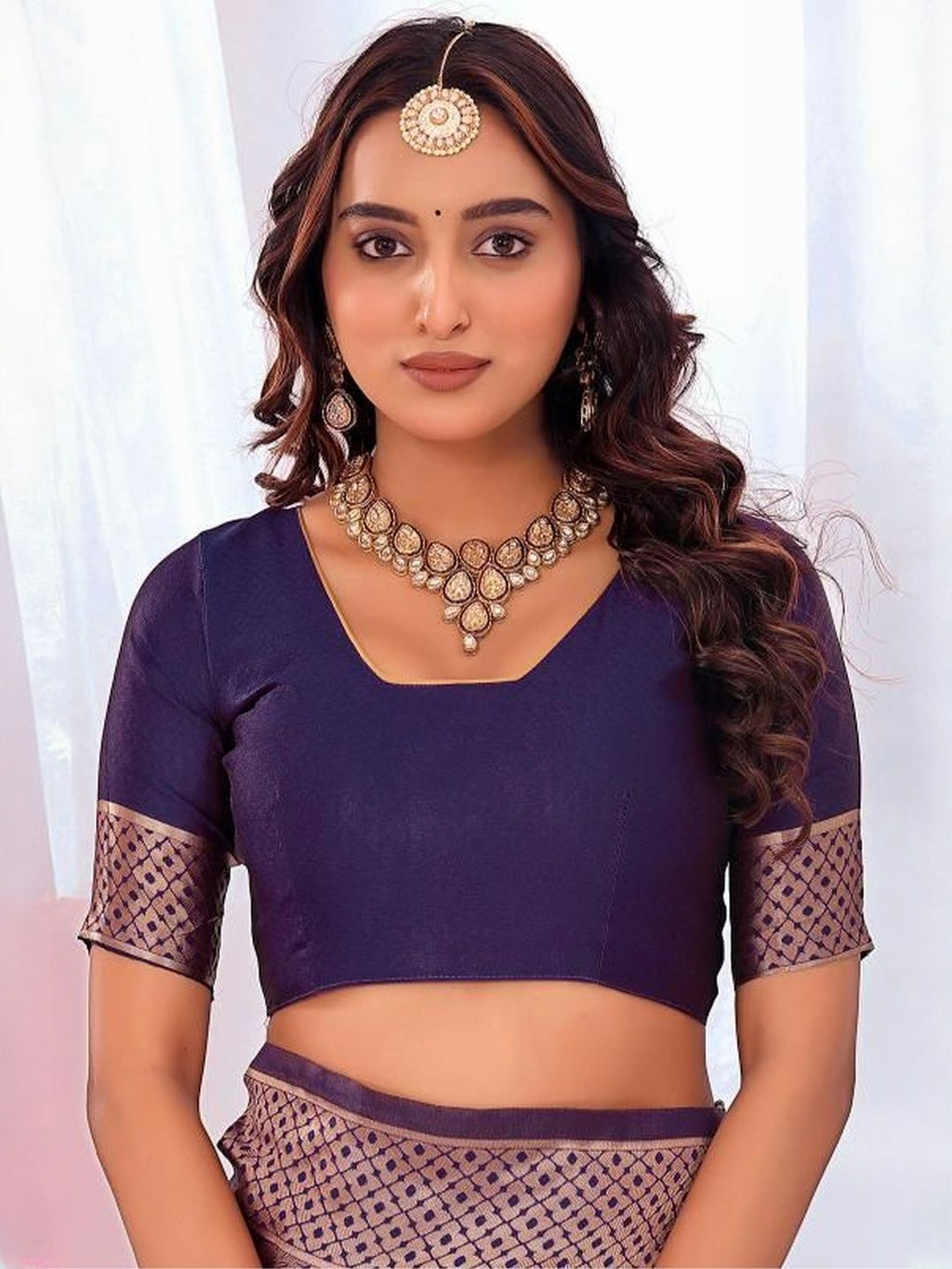 Dhimhi Women's Women Navy Blue Sarees