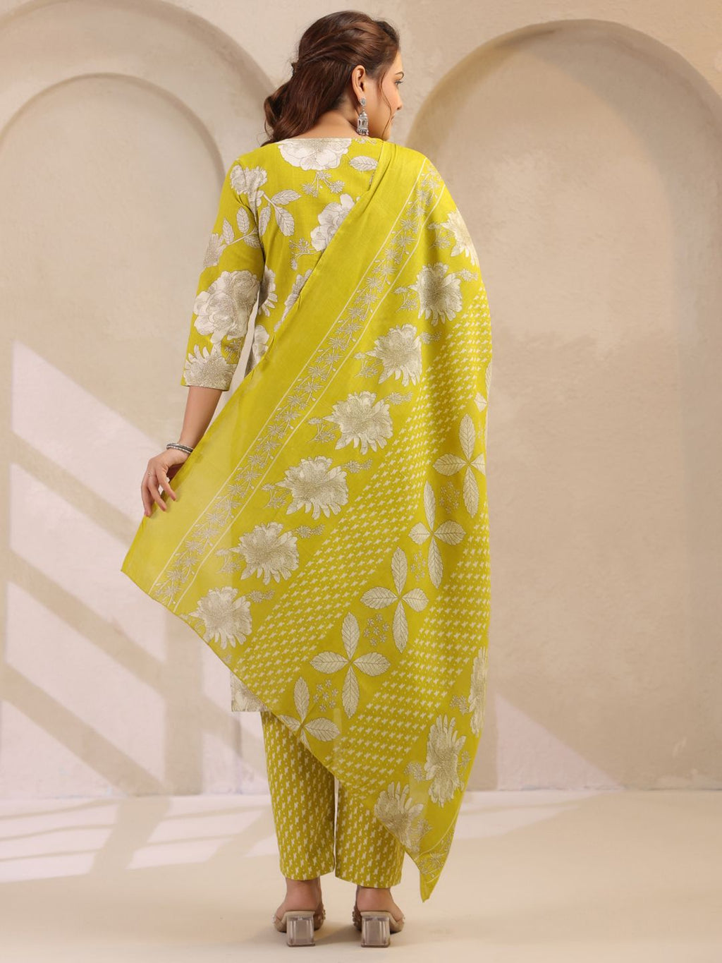 Dhimhi Women's Floral Printed Regular Pure Cotton Kurta with Trousers & Dupatta