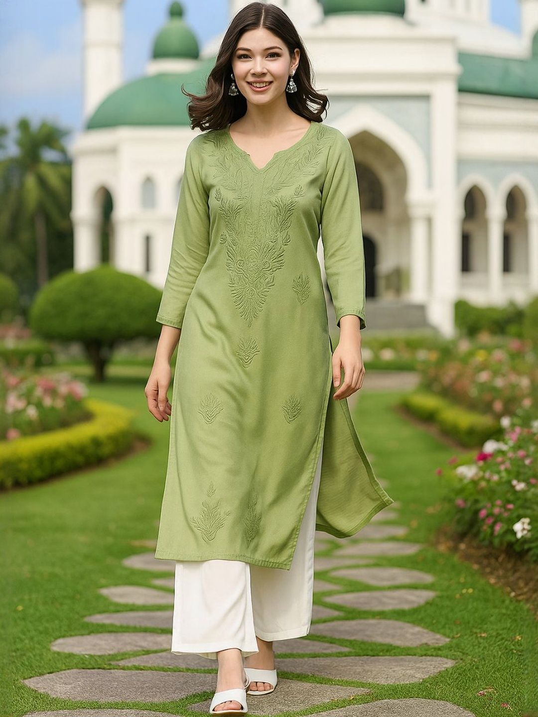 Dhimhi Women's Women Floral Embroidered Chikankari Kurta