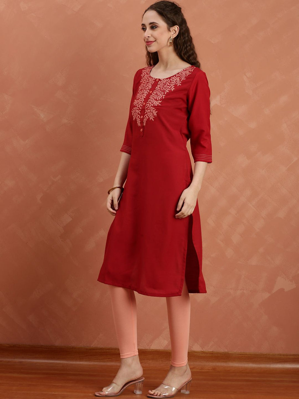 Women Ethnic Motifs Embroidered Kurta