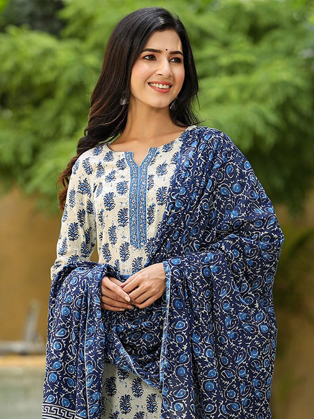 Dhimhi Women's Floral Printed Gotta Patti Kurta & Trousers With Dupatta