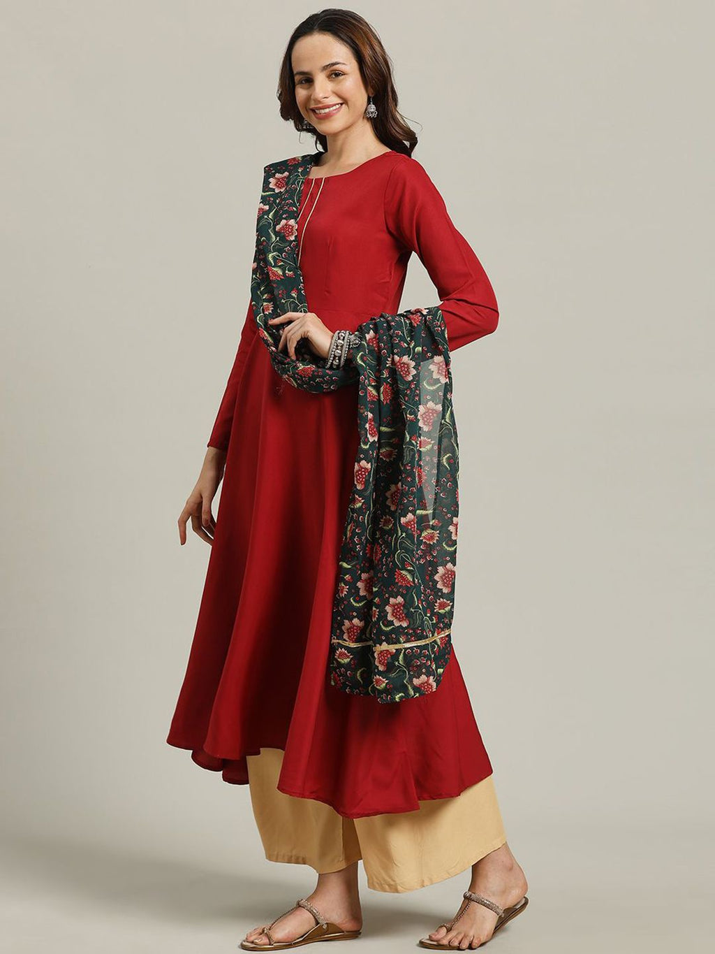 Round Neck Long Sleeves Anarkali Kurta With Georgette Dupatta