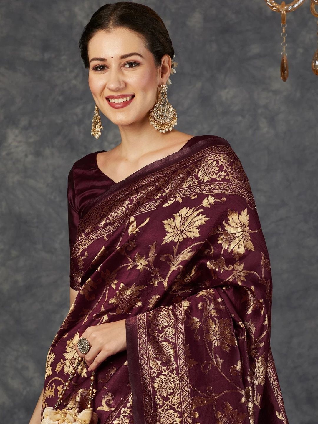 Dhimhi Women's Floral Woven Design Zari Silk Cotton Banarasi Saree