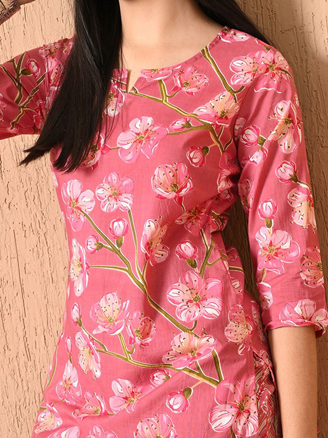 Dhimhi Women's Floral Printed Pure Cotton Kurti with Trousers