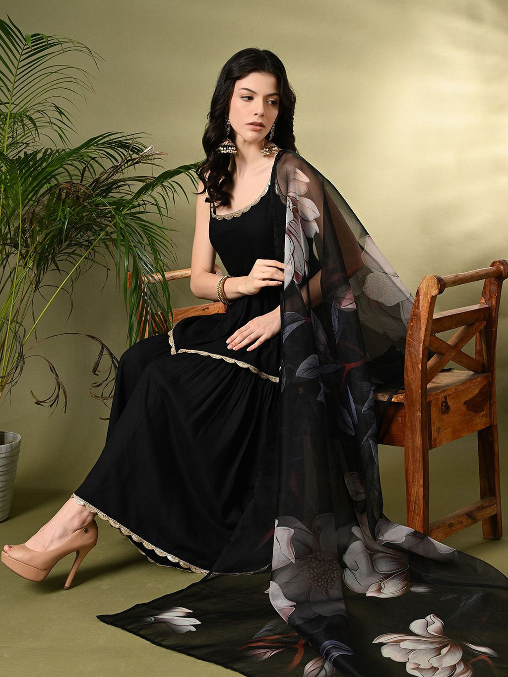 Dhimhi Women A-Line Kurti With Sharara & Dupatta