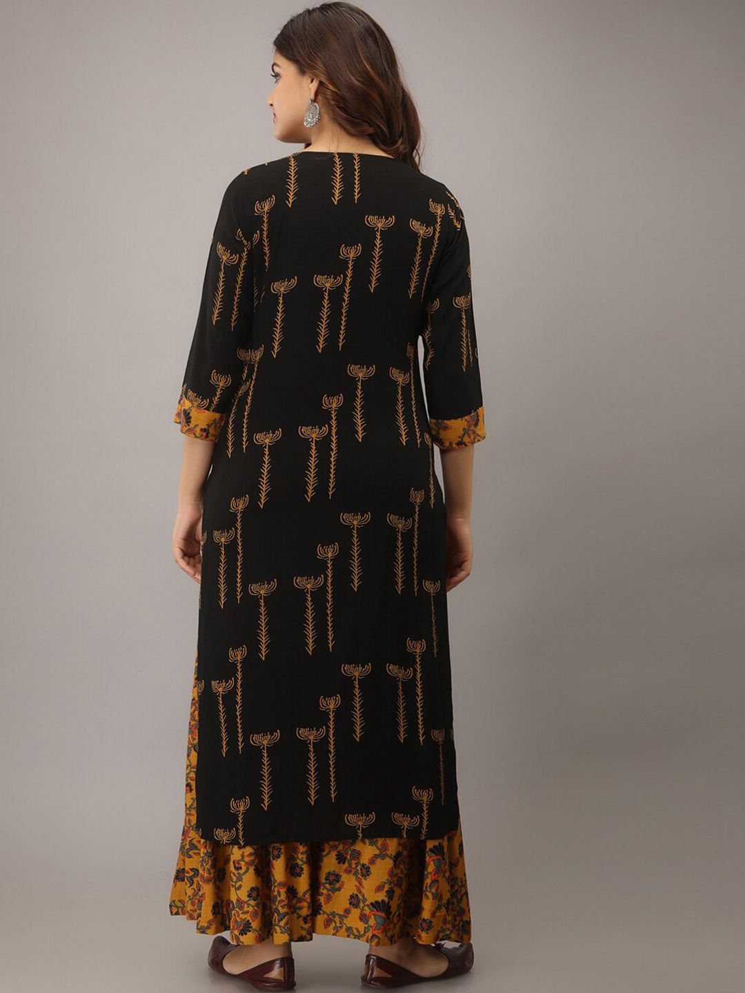 Dhimhi Women's Ethnic Motifs Printed Kurta with Palazzos