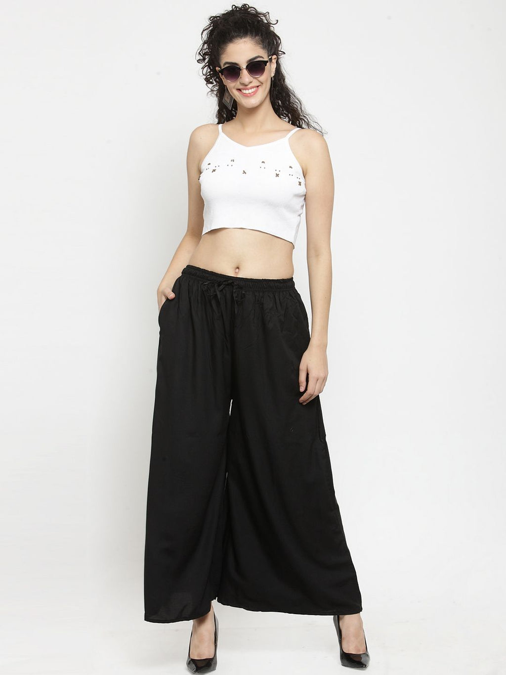 Dhimhi Women's Black Solid Flared Palazzos