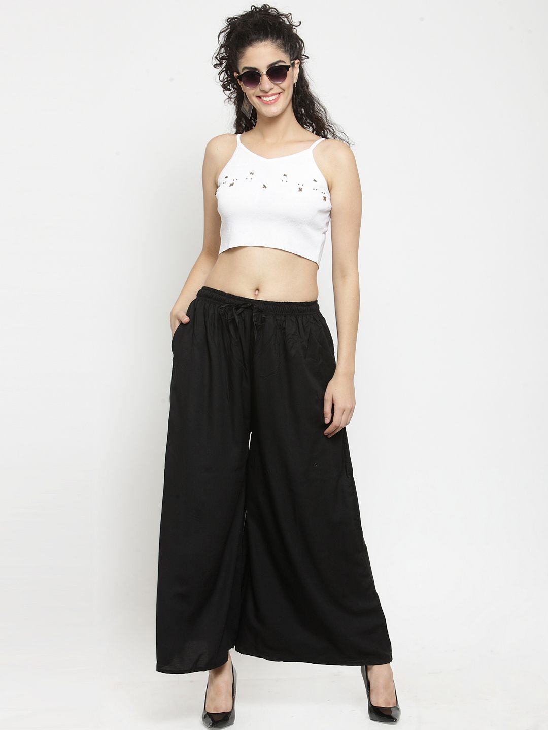 Dhimhi Women's Black Solid Flared Palazzos