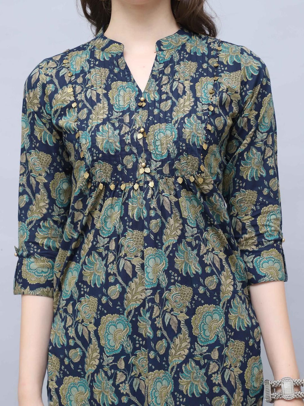 Women Floral Printed Floral Kurta