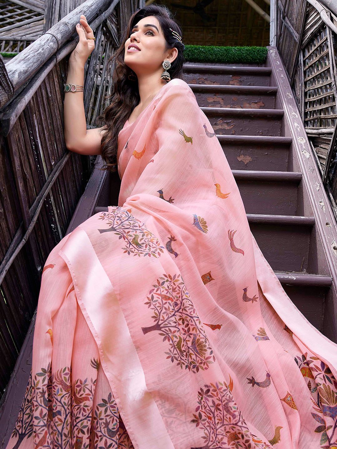 Dhimhi Women's Peach-Coloured & Blue Polycotton Baluchari Saree