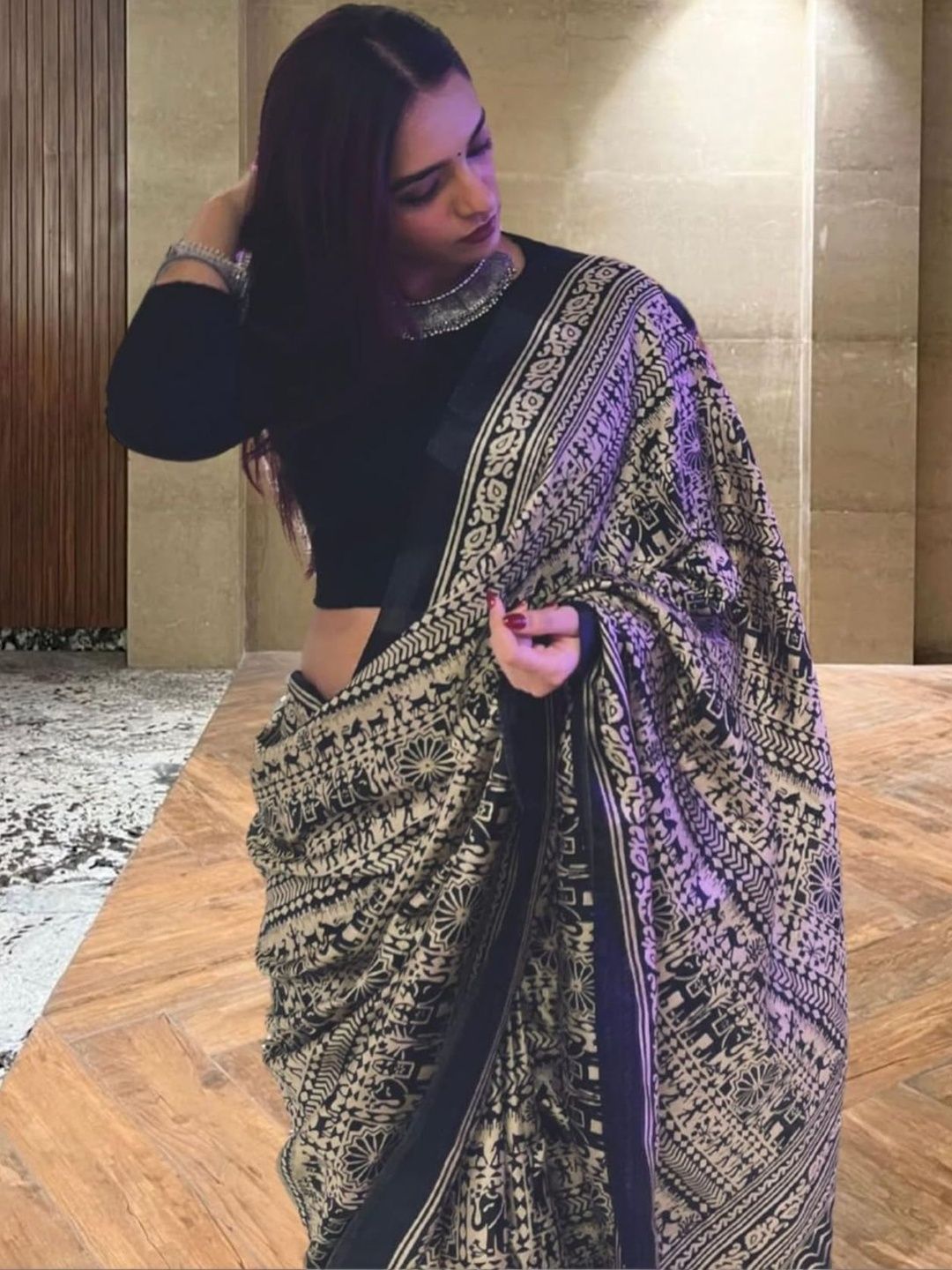 Dhimhi Women's Ethnic Motifs Art Silk Khadi Saree