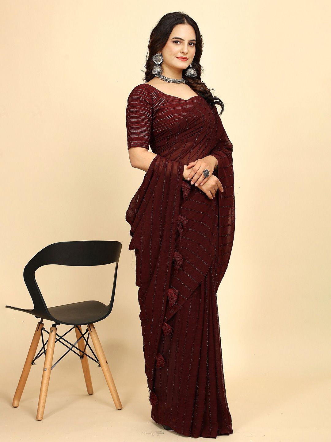 Dhimhi Women's Striped Pure Chiffon Saree