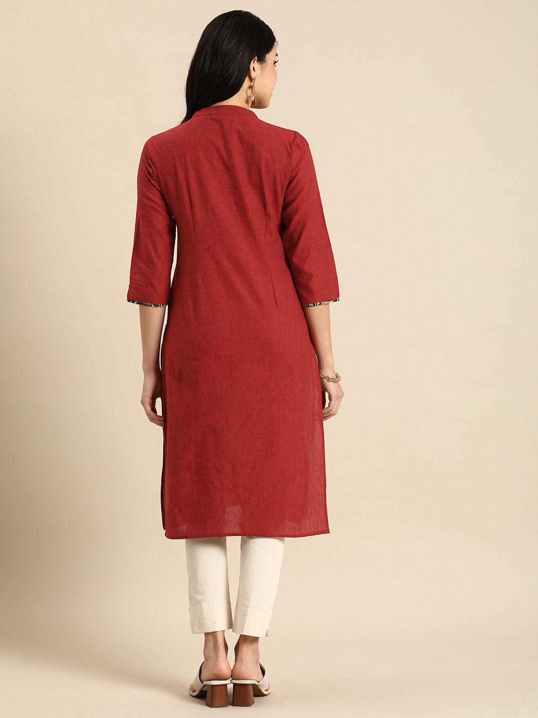 Women Solid Straight Kurta