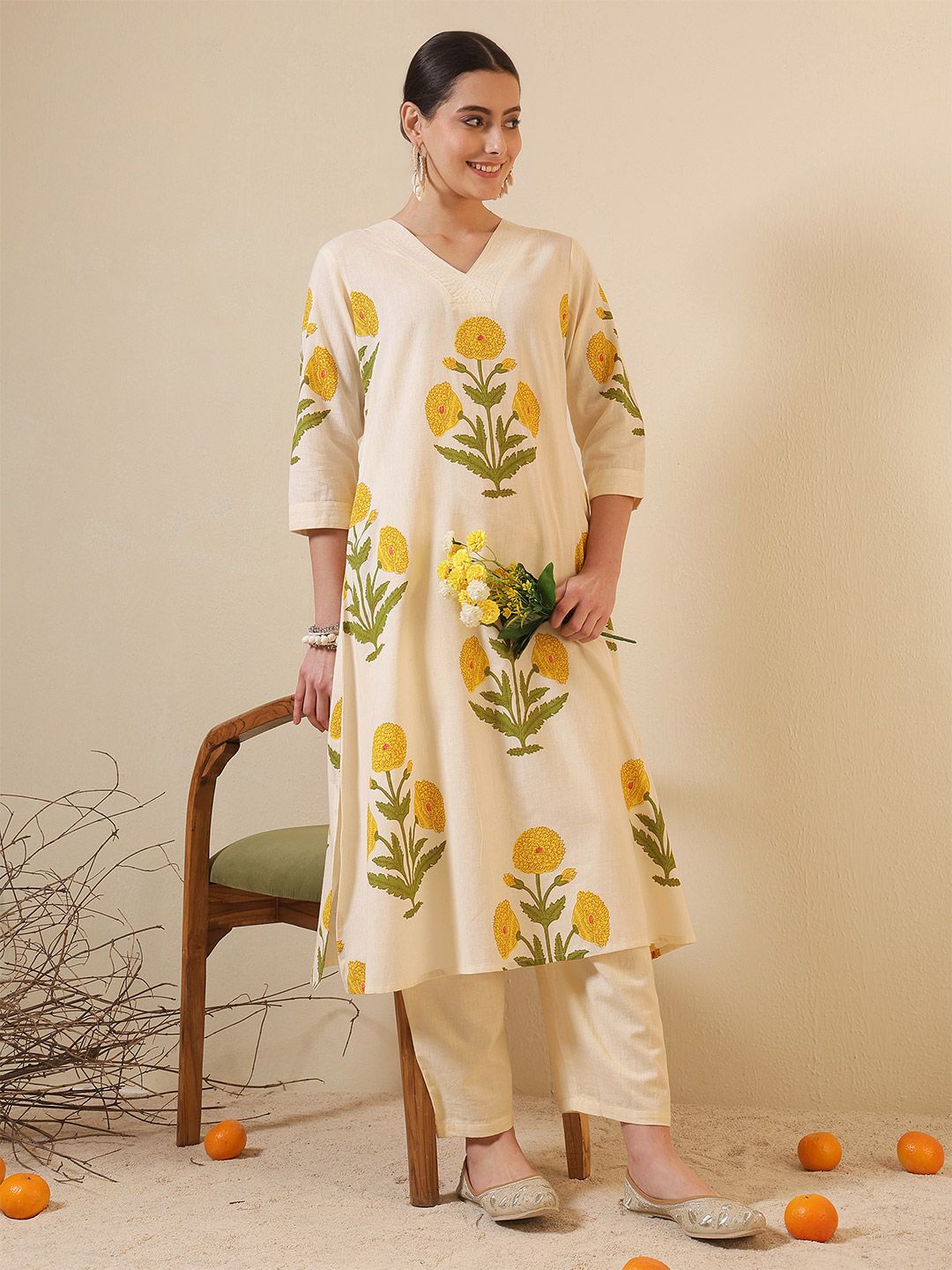 Dhimhi Women's Ethnic Motifs Printed Regular Pure Cotton Kurta with Palazzos Kurta Sets