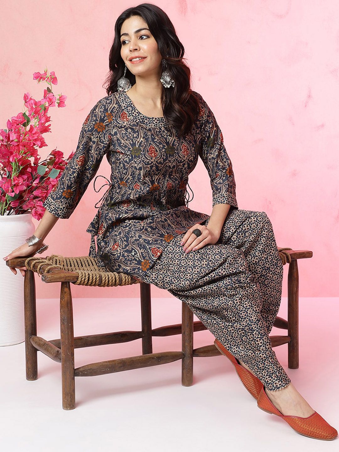 Dhimhi Women's Round Neck Ethnic Printed Empire Chanderi Silk Kurti with Dhoti Pants