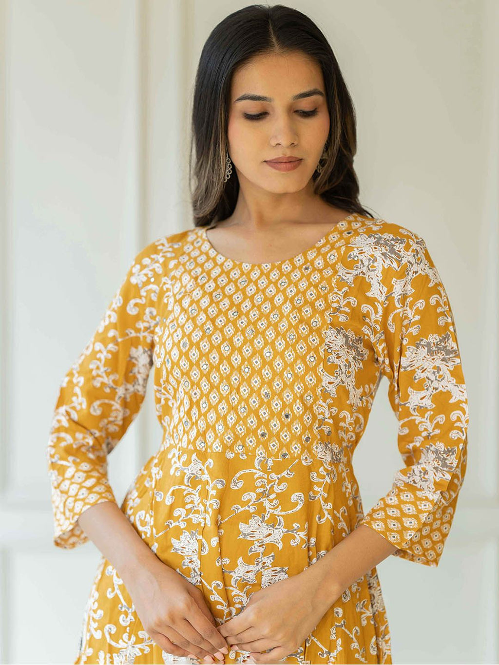 Dhimhi Women's Floral Printed Round Neck Cotton Fit & Flare Midi Ethnic Dress