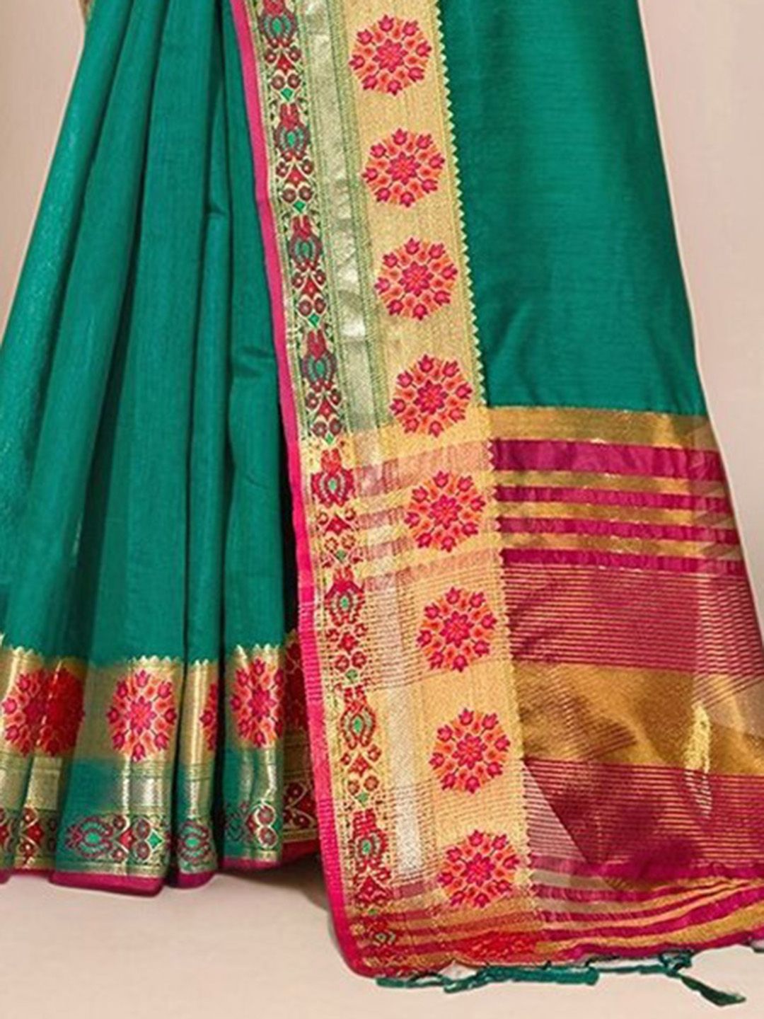 Dhimhi Women's Woven Design Zari Saree