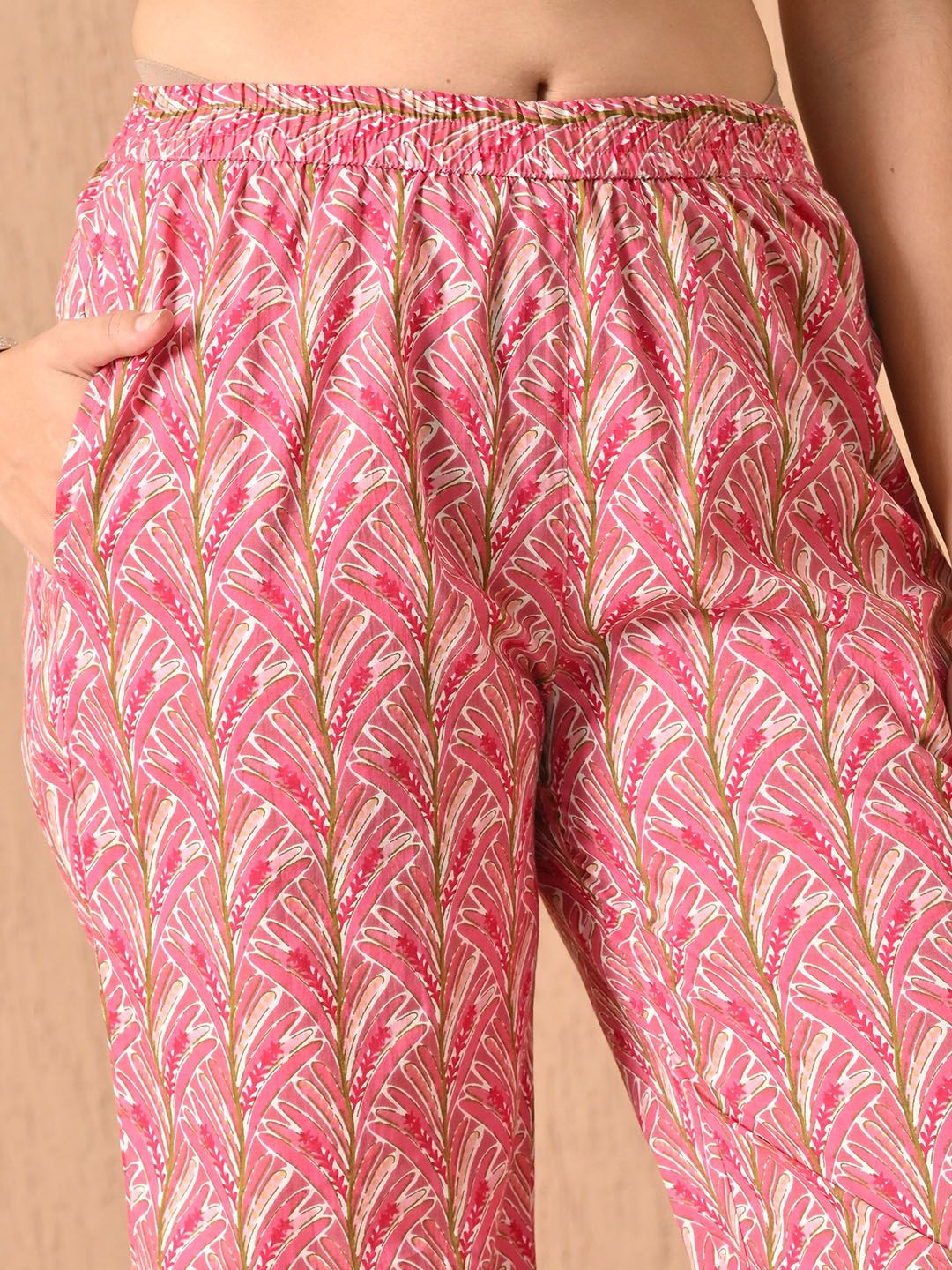 Dhimhi Women's Floral Printed Pure Cotton Kurti with Trousers