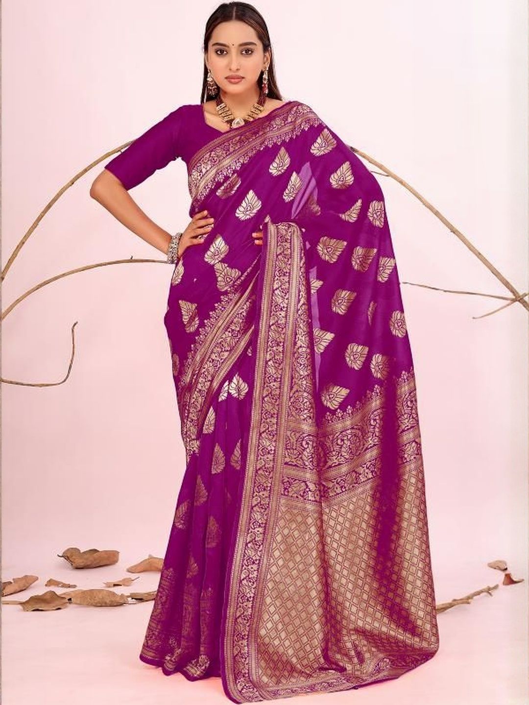 Dhimhi Women's Purple Silk Cotton Woven Design Sarees