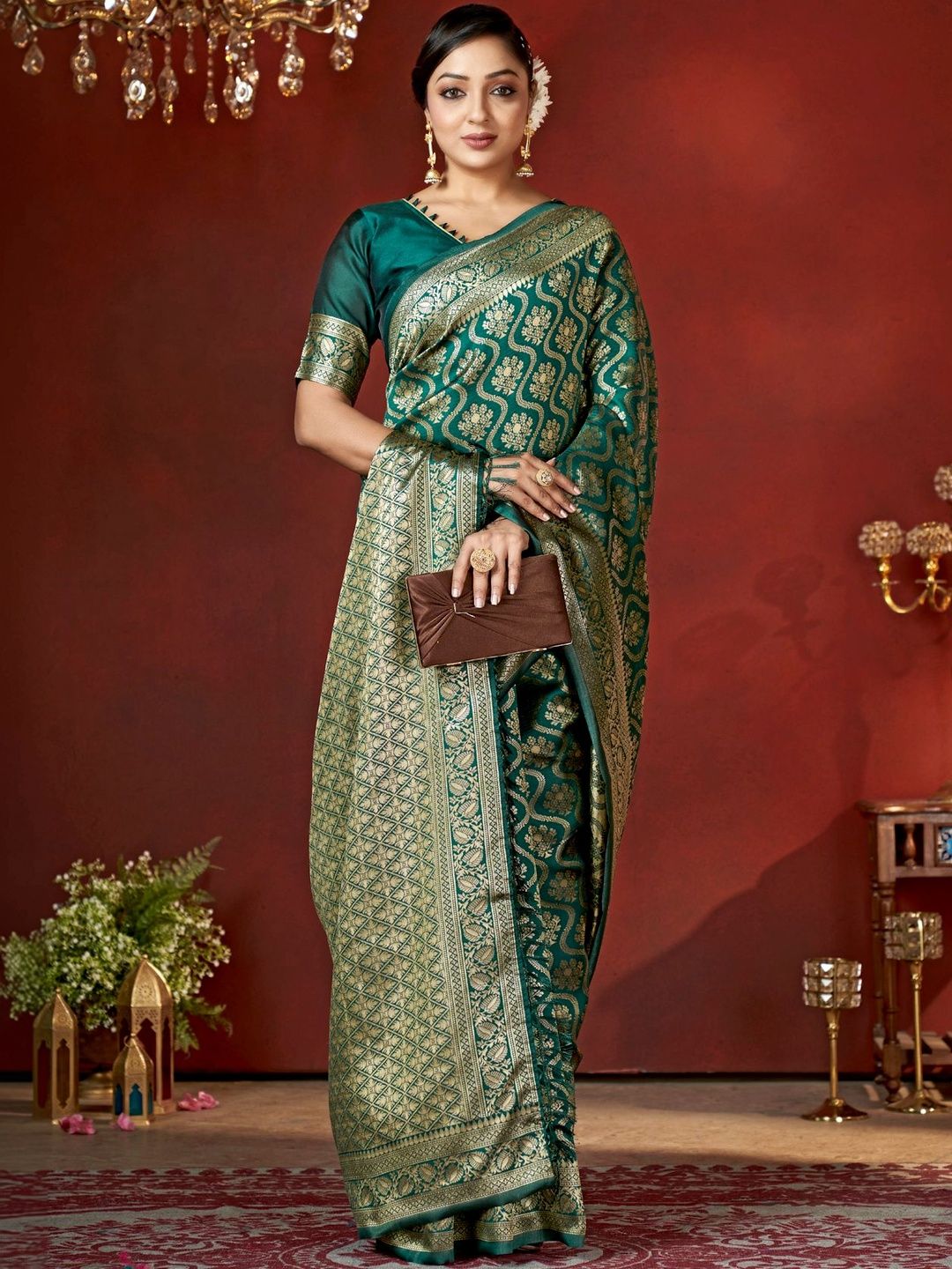 Dhimhi Women's Ethnic Motifs Zari Silk Blend Banarasi Saree