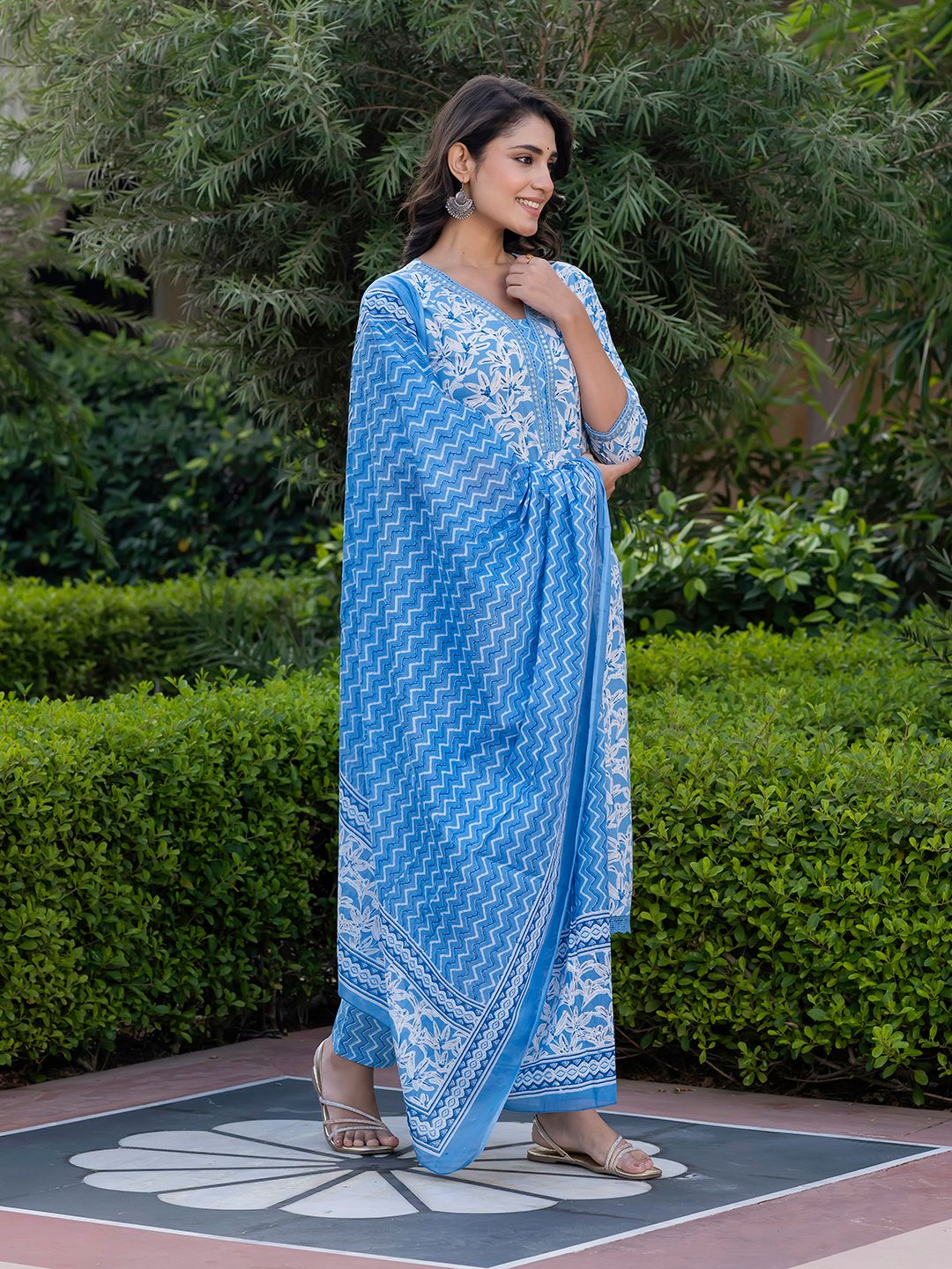 Dhimhi Women's Floral Printed Regular Pure Cotton Kurta with Trousers & With Dupatta