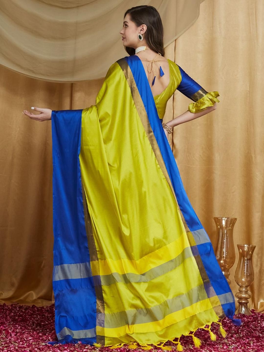 Dhimhi Women's Silk Cotton Banarasi Saree