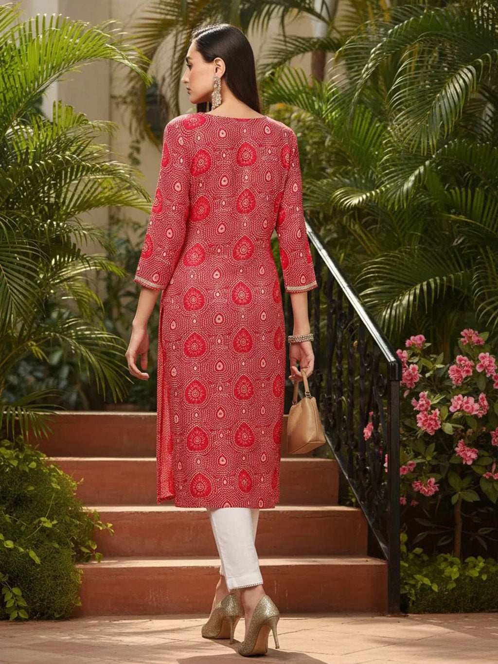 Bandhani Printed Sequinned Straight Kurta