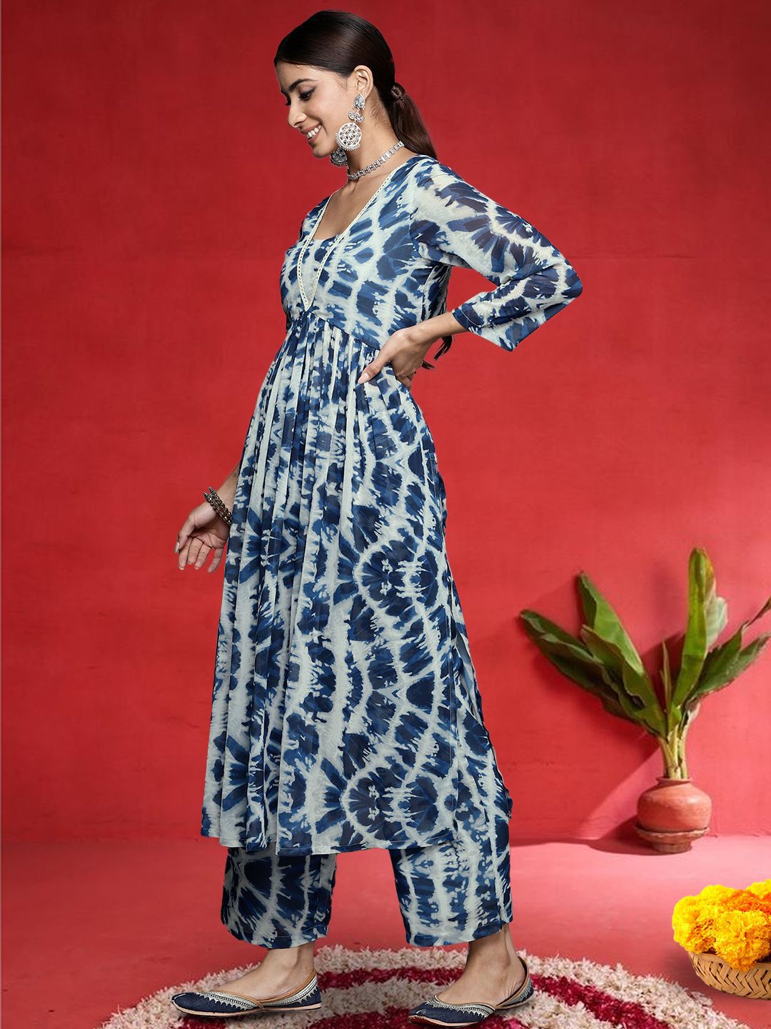 Dhimhi Women's Abstract Dyed Empire A-Line Calf Length Kurta Set