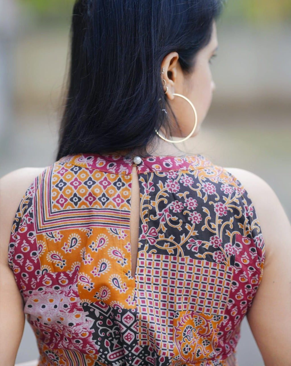 Dhimhi women's geometric printed round neck A-line kurta with matching palazzos, stylish ethnic kurta set for women.