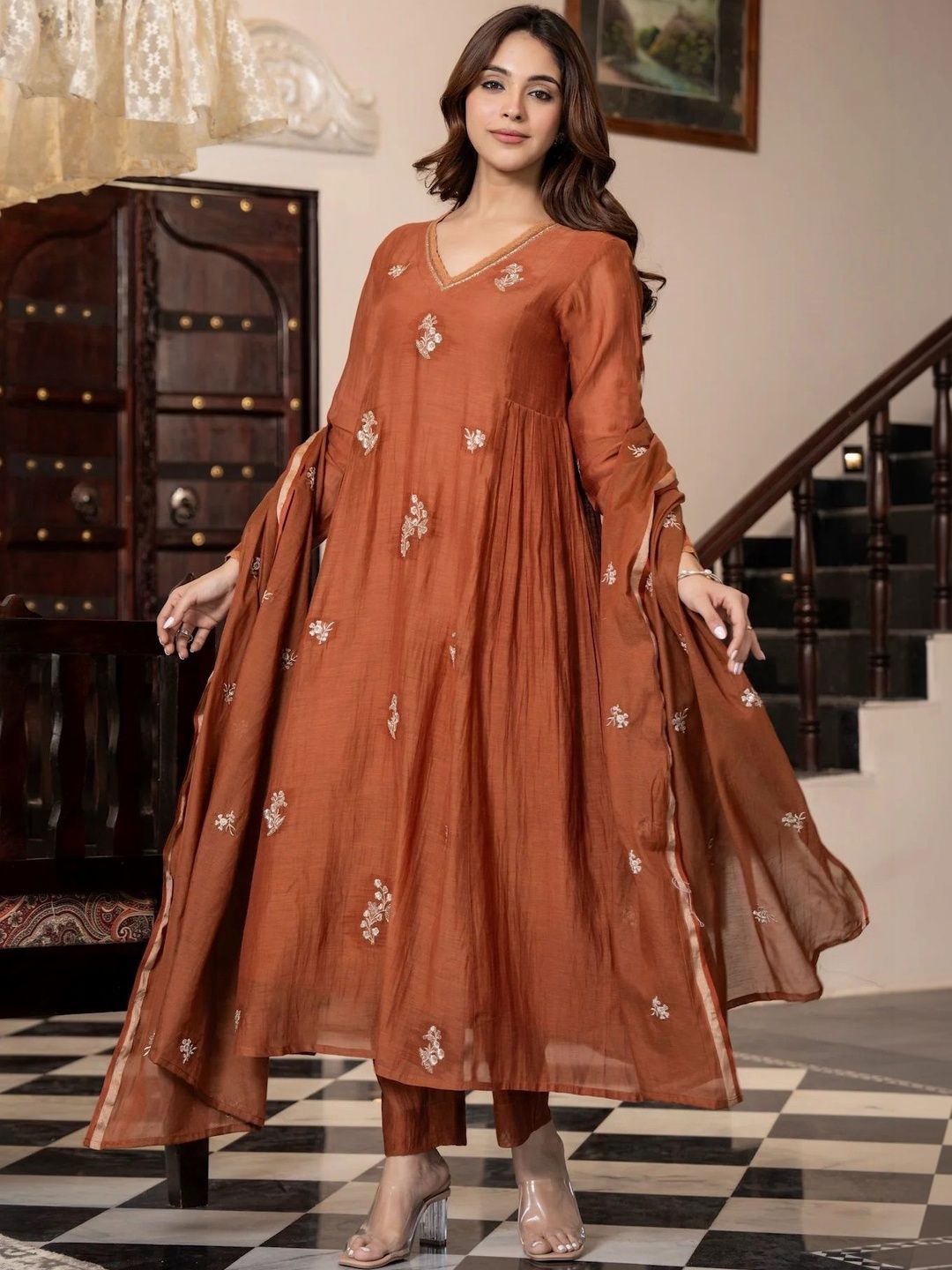 Dhimhi Women's Ethnic Motifs Embroidered Panelled Thread Work Pure Cotton Kurta with Trousers & With Dupatta