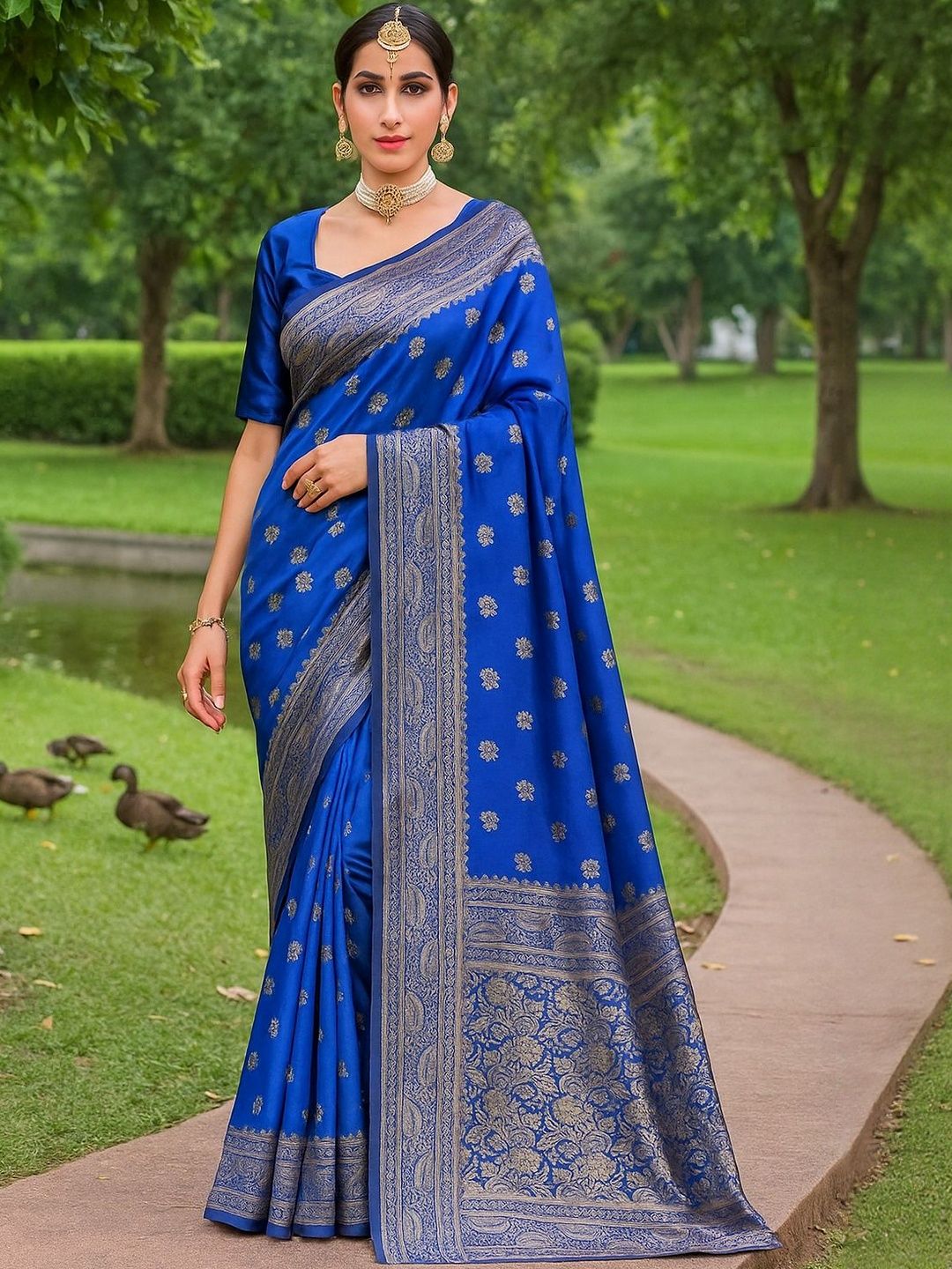 Dhimhi Women's Blue Silk Cotton Woven Design Sarees