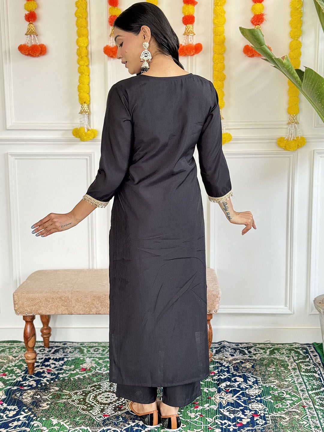 Dhimhi Women's Floral Embroidered Notch Neck Straight Kurta With Trousers And Dupatta