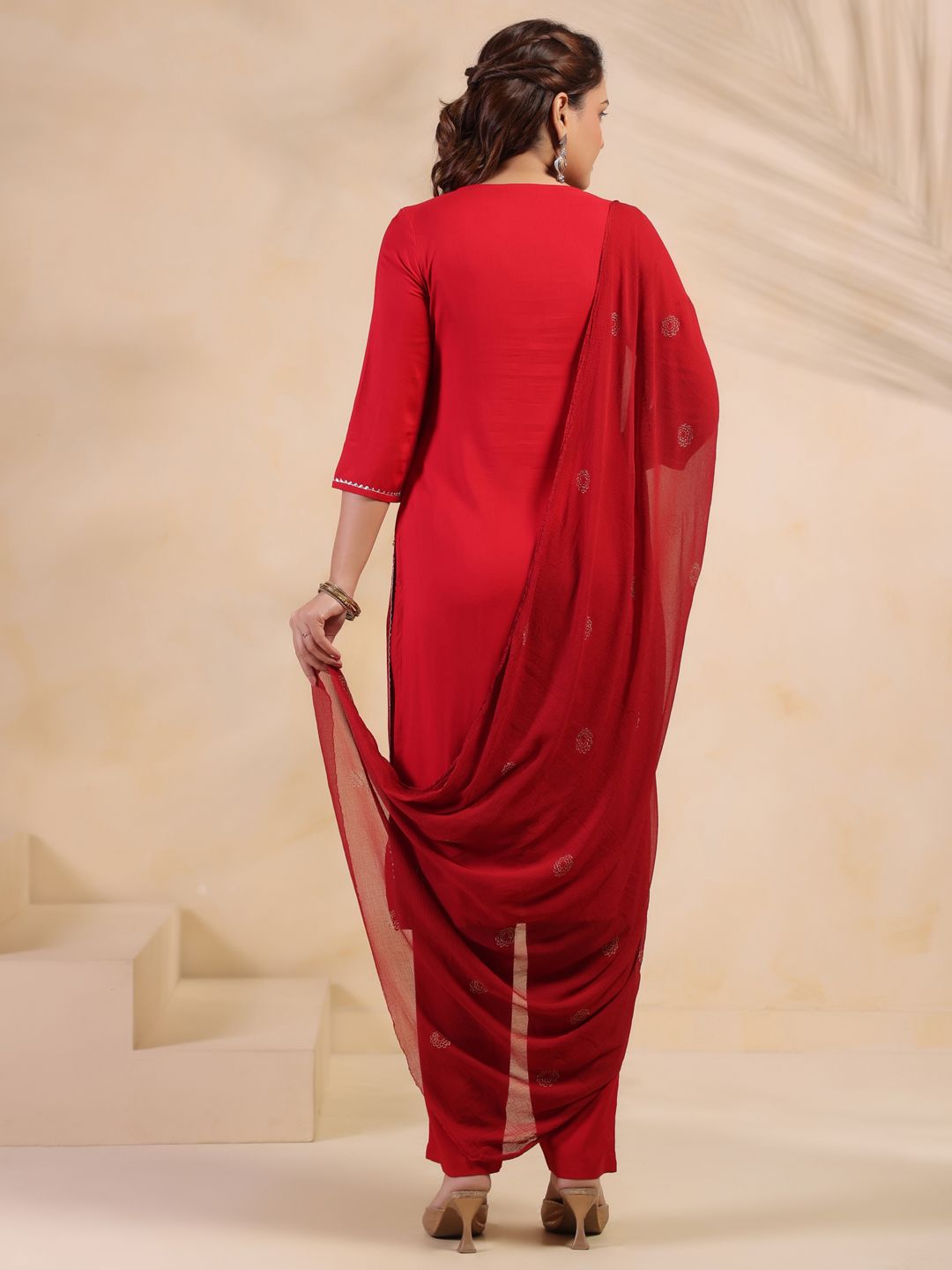 Dhimhi Women's Floral Embroidered Regular Pure Cotton Kurta With Trousers & Dupatta