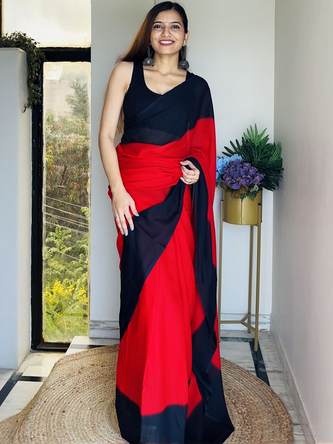 Dhimhi Women's Colourblocked Saree With Blouse Piece