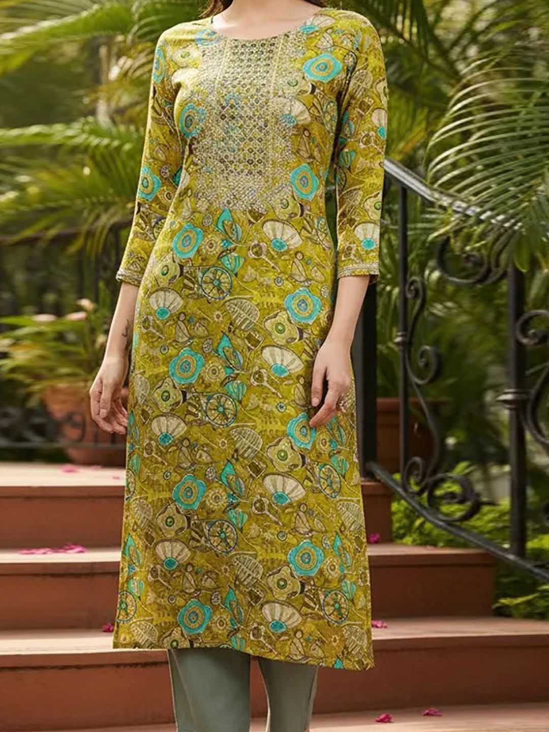 Floral Printed Thread Work Straight Kurta