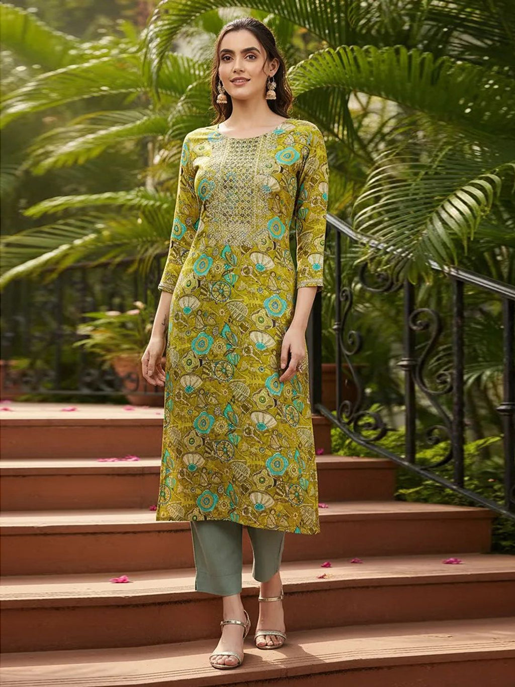 Floral Printed Thread Work Straight Kurta