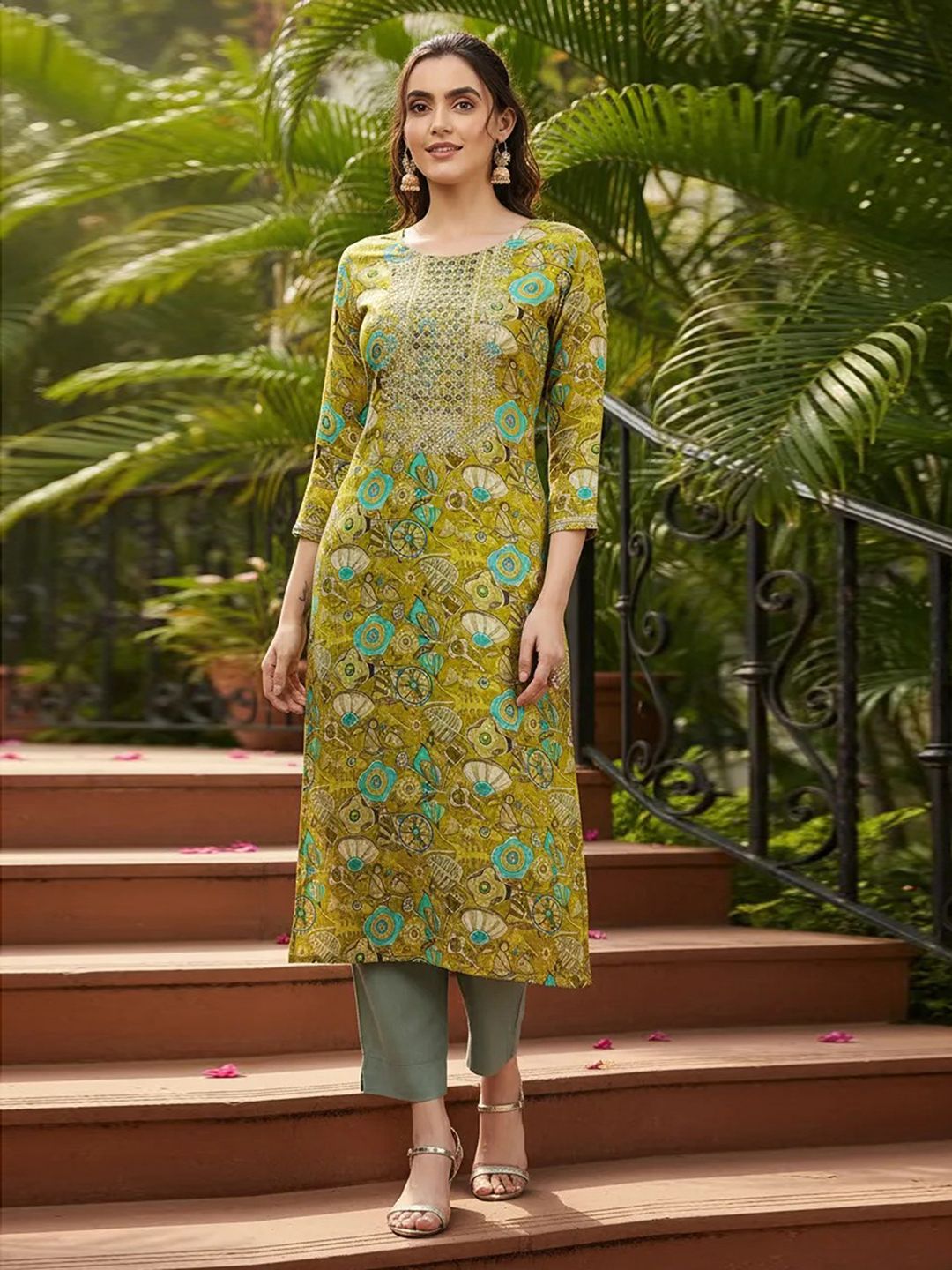Floral Printed Thread Work Straight Kurta