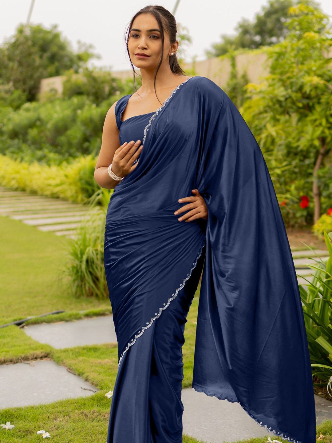 Dhimhi Women's Embellished Beads and Stones Saree