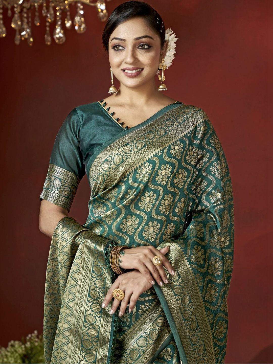 Dhimhi Women's Ethnic Motifs Zari Silk Blend Banarasi Saree