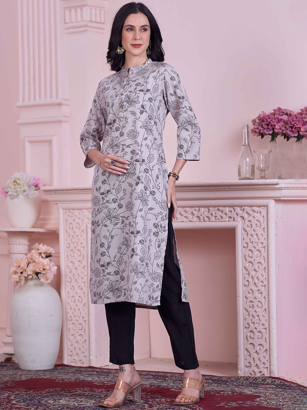 Women Floral Printed Thread Work Kurta
