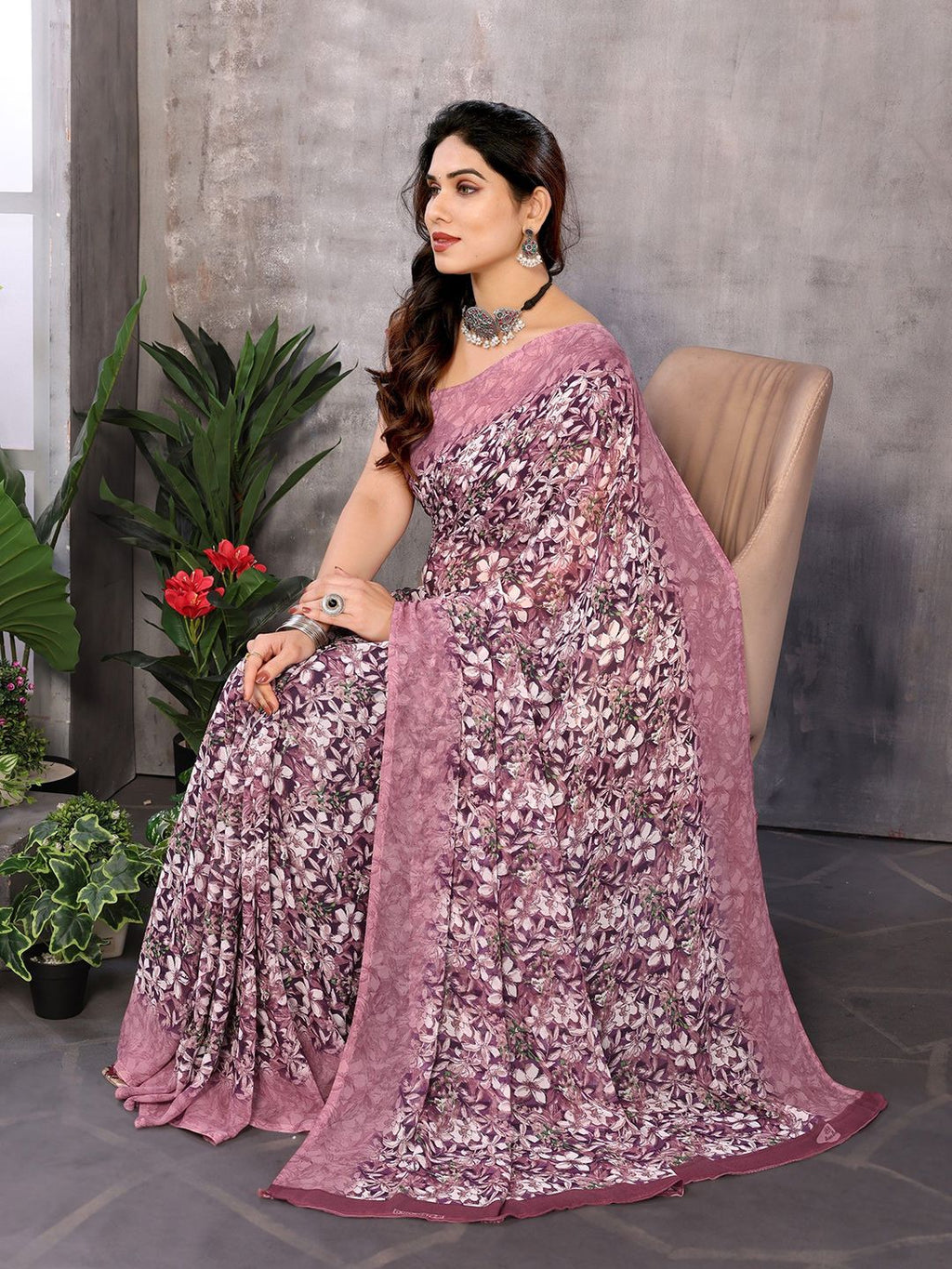 Dhimhi Women's Floral Printed Pure Georgette Saree